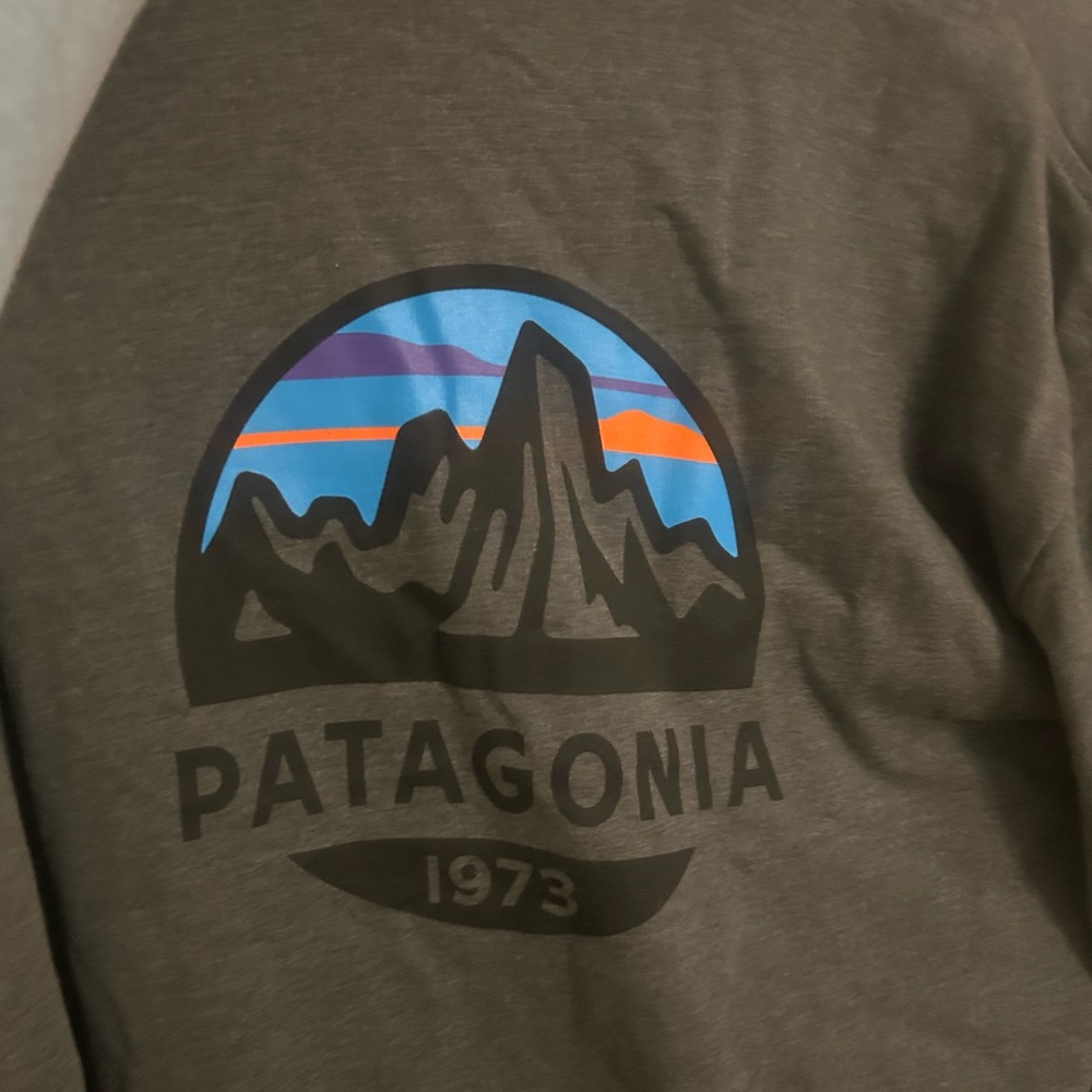 Patagonia zip up jacket
